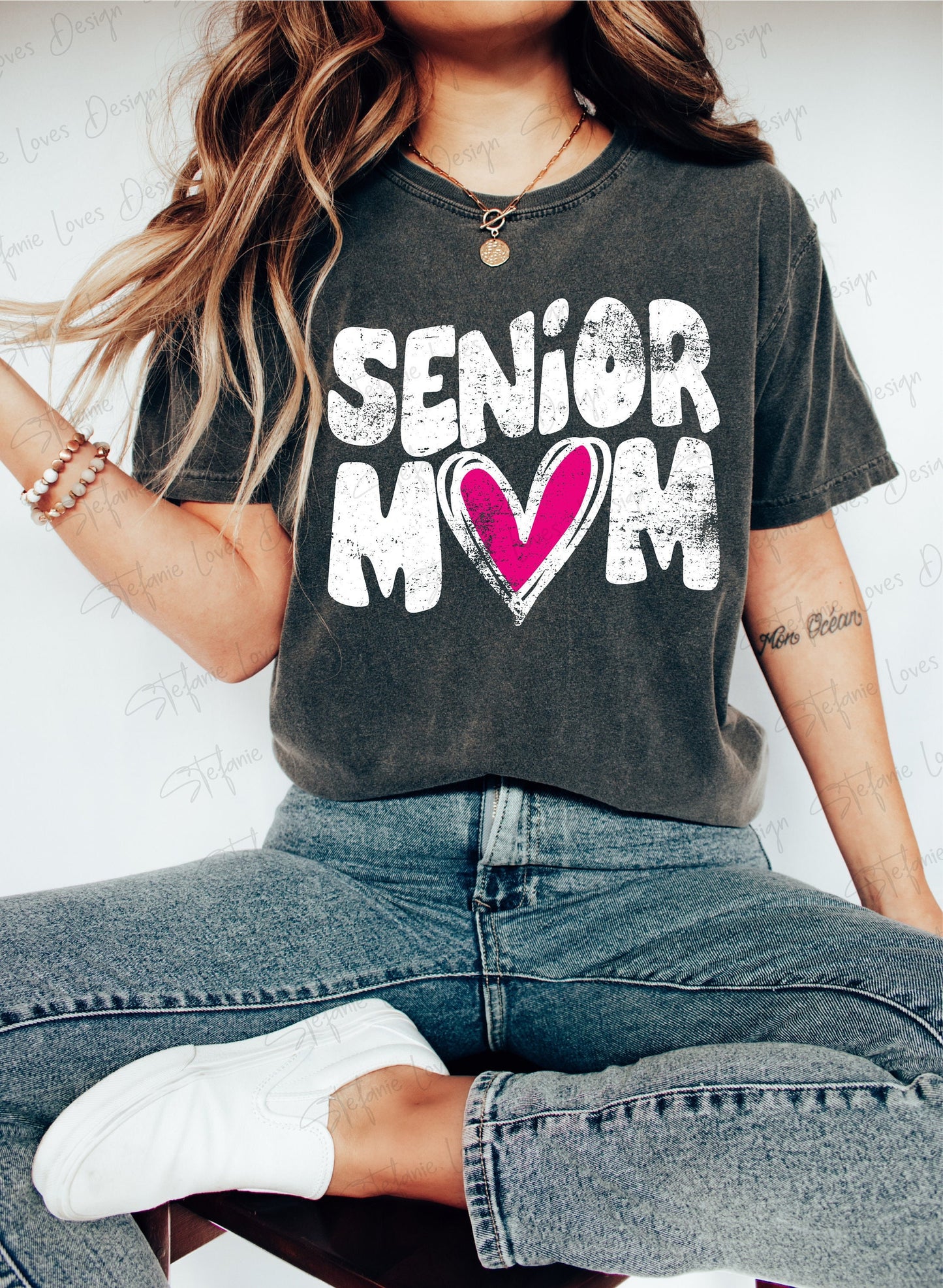 Senior MOM png, Distressed Senior MOM png, 2023 Graduate, Digital Design, Graduation MOM