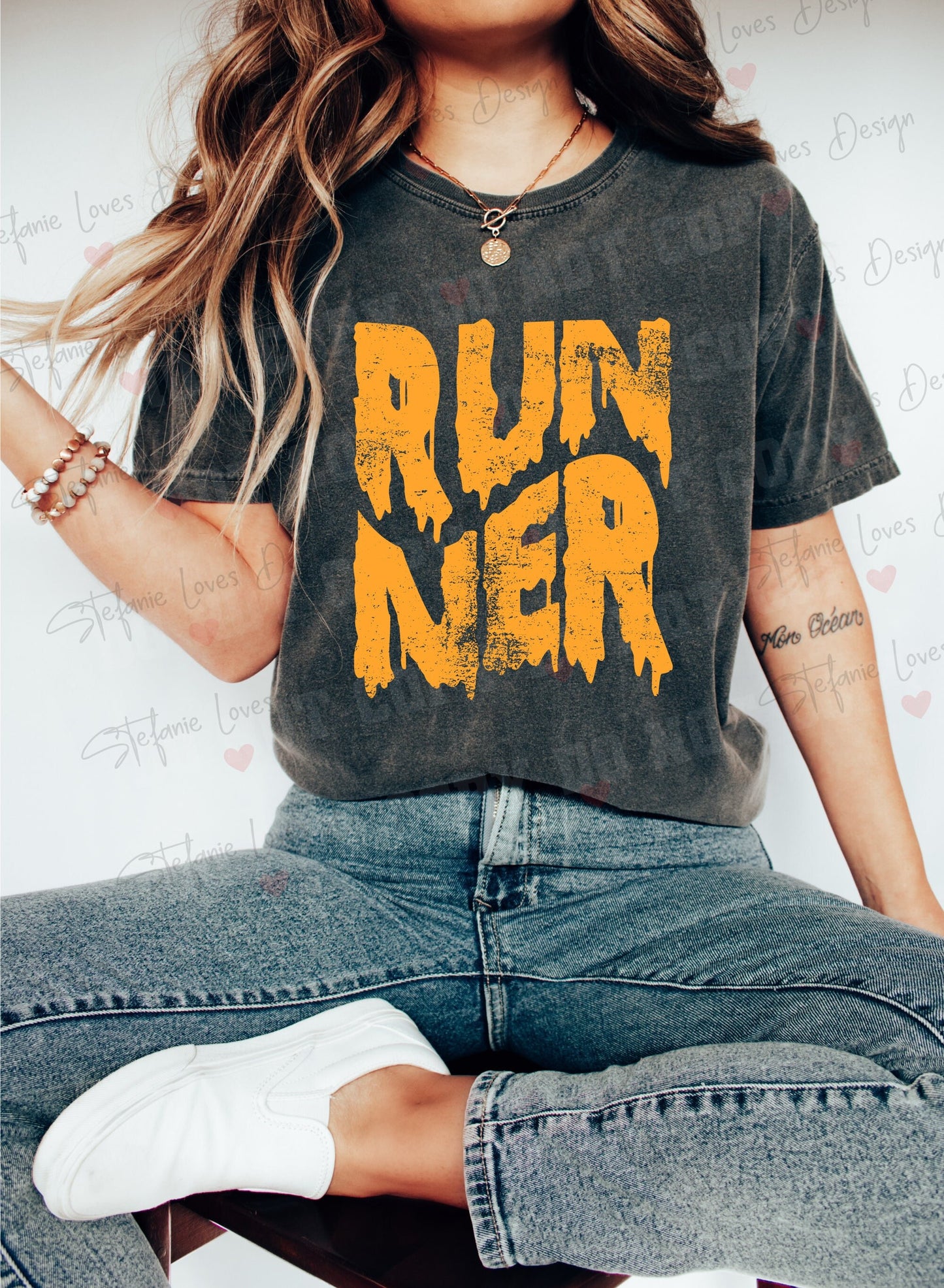 RUNNER HALLOWEEN Distressed Digital Design
