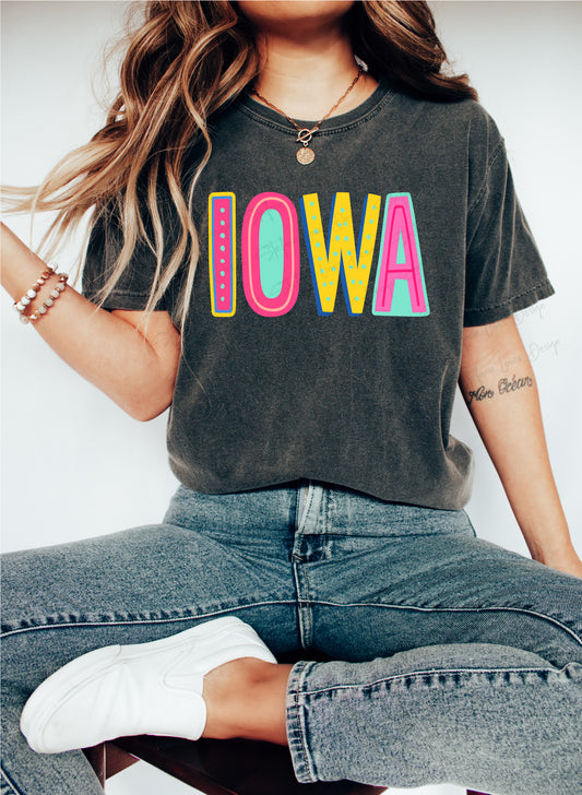 Iowa Cute Font Digital Design